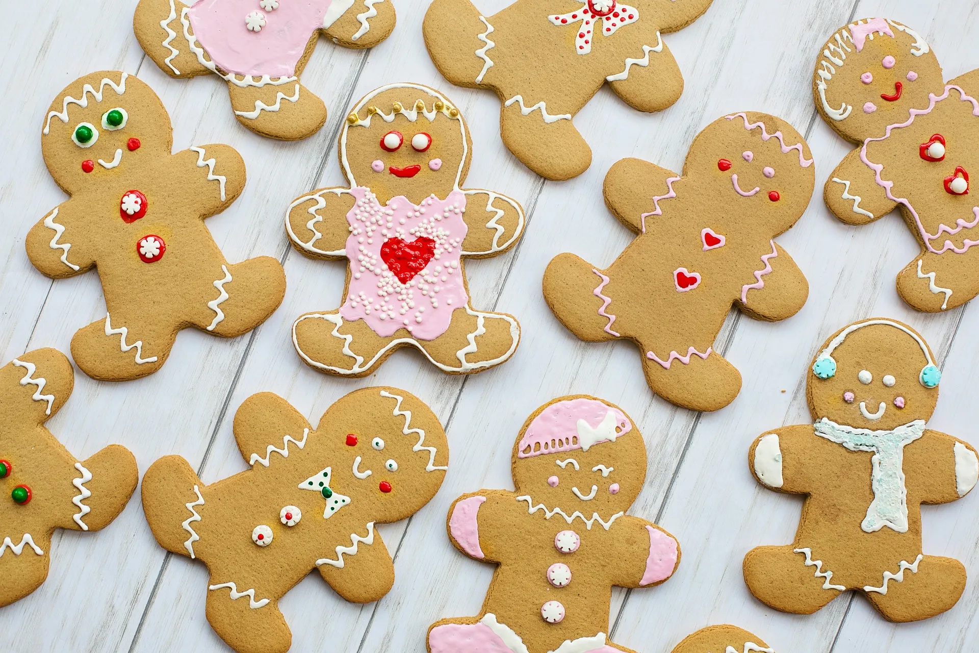 Who can resist the aroma of freshly baked gingerbread cookies?