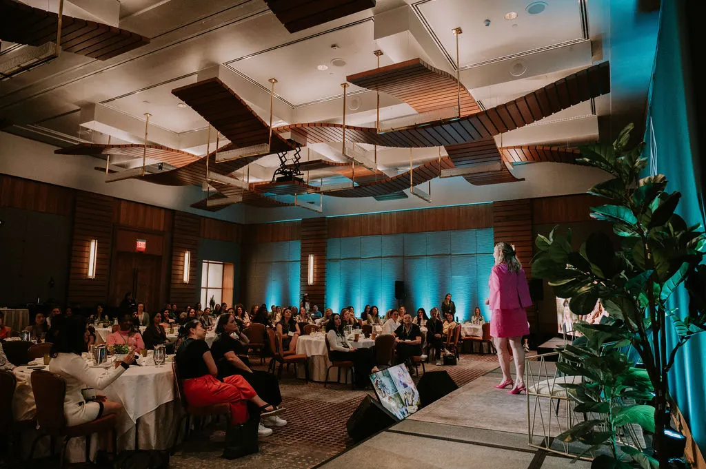 Diane Rolston speaking to an audience