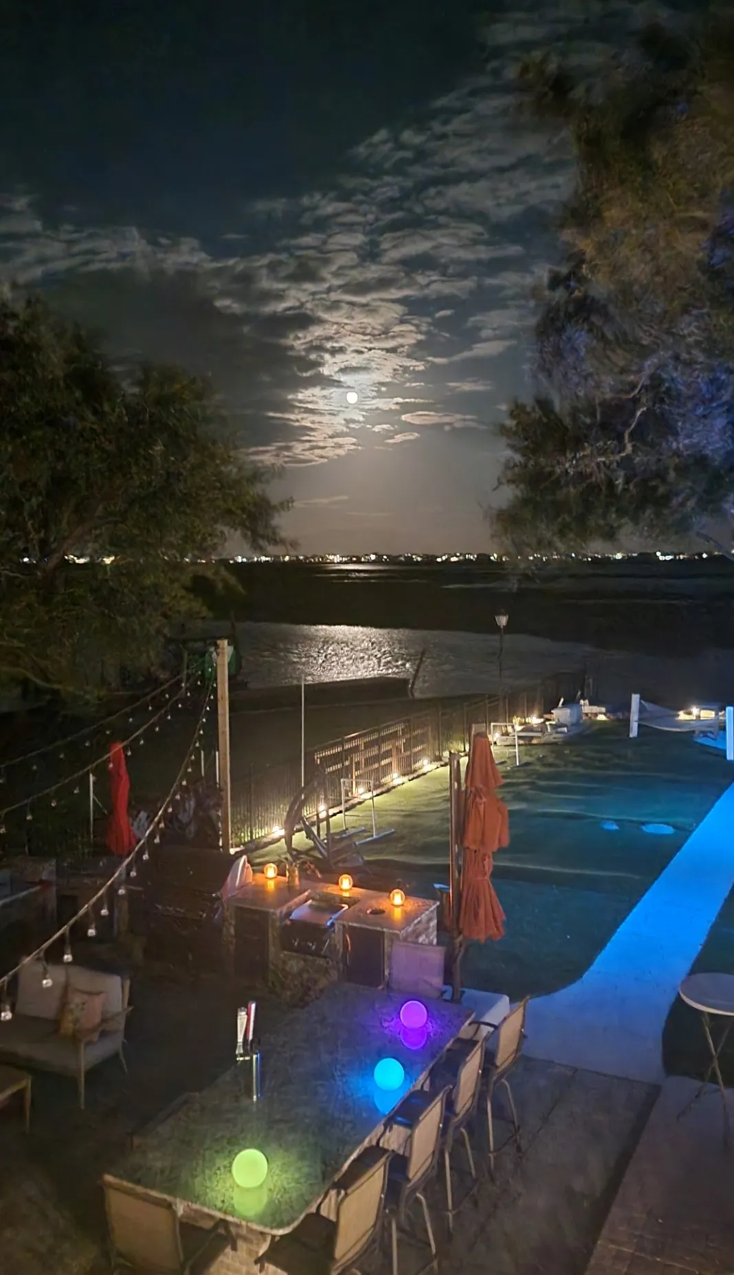 Night Time of Outdoor Kitchen