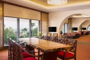 Sheraton Grand Doha Resort & Convention Hotel Sheraton Club Lounge