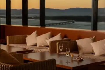 Grand Mercure Lake Hamana Resort & Spa Lounge Evening Drinks