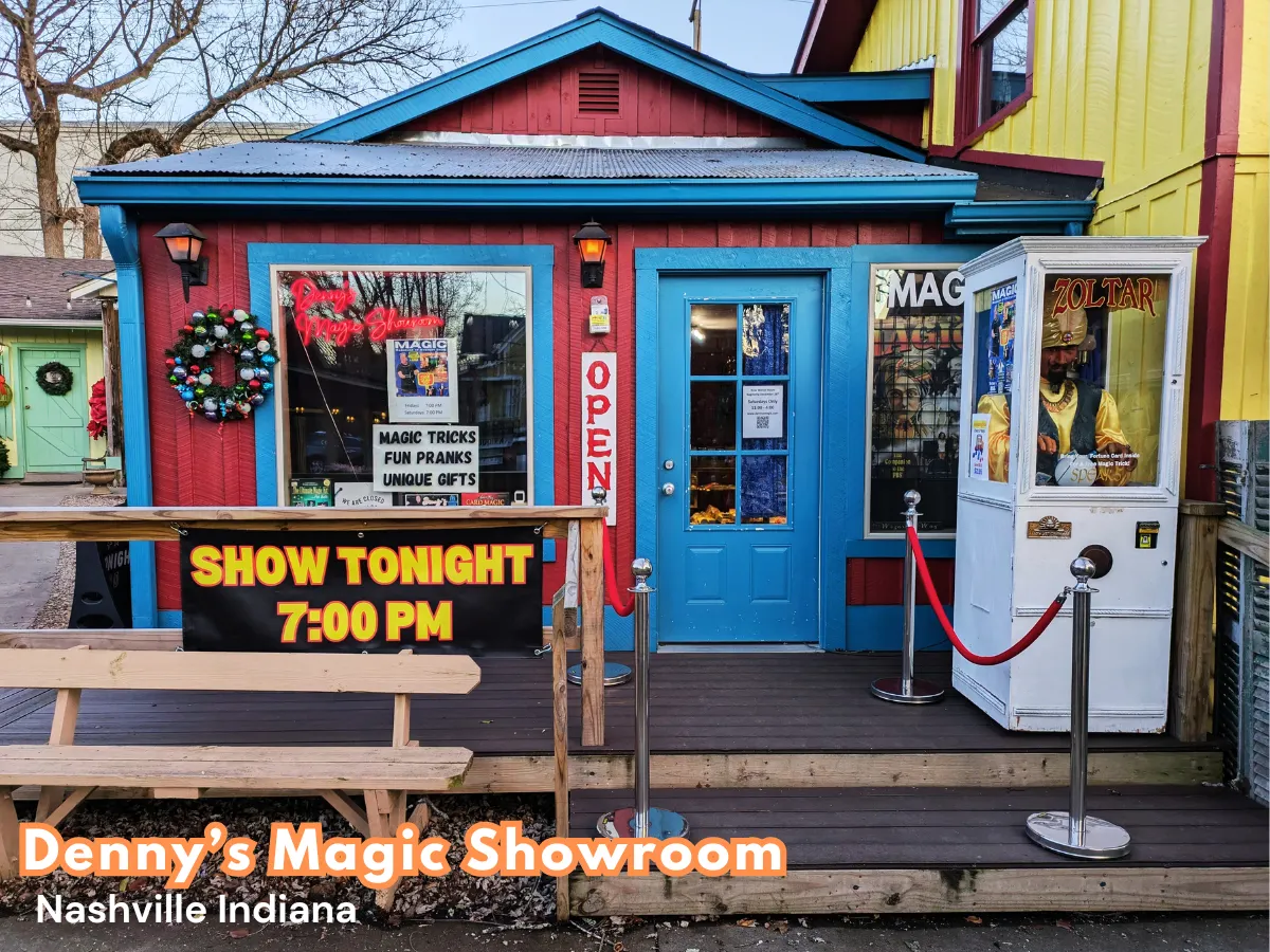 Denny's Magic Showroom