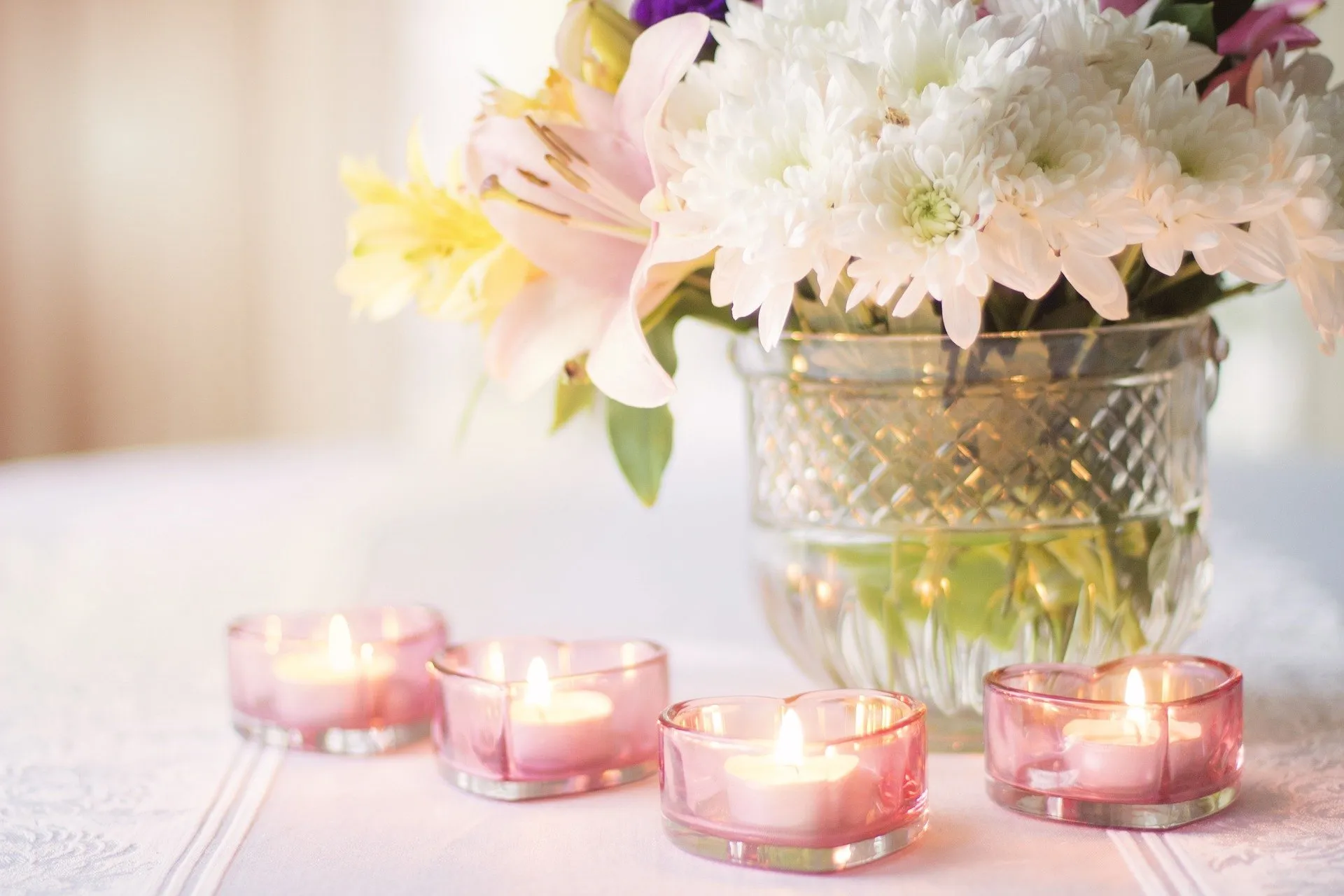 Floral aromatic candles