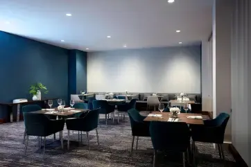 Long Island Marriott M Club Lounge