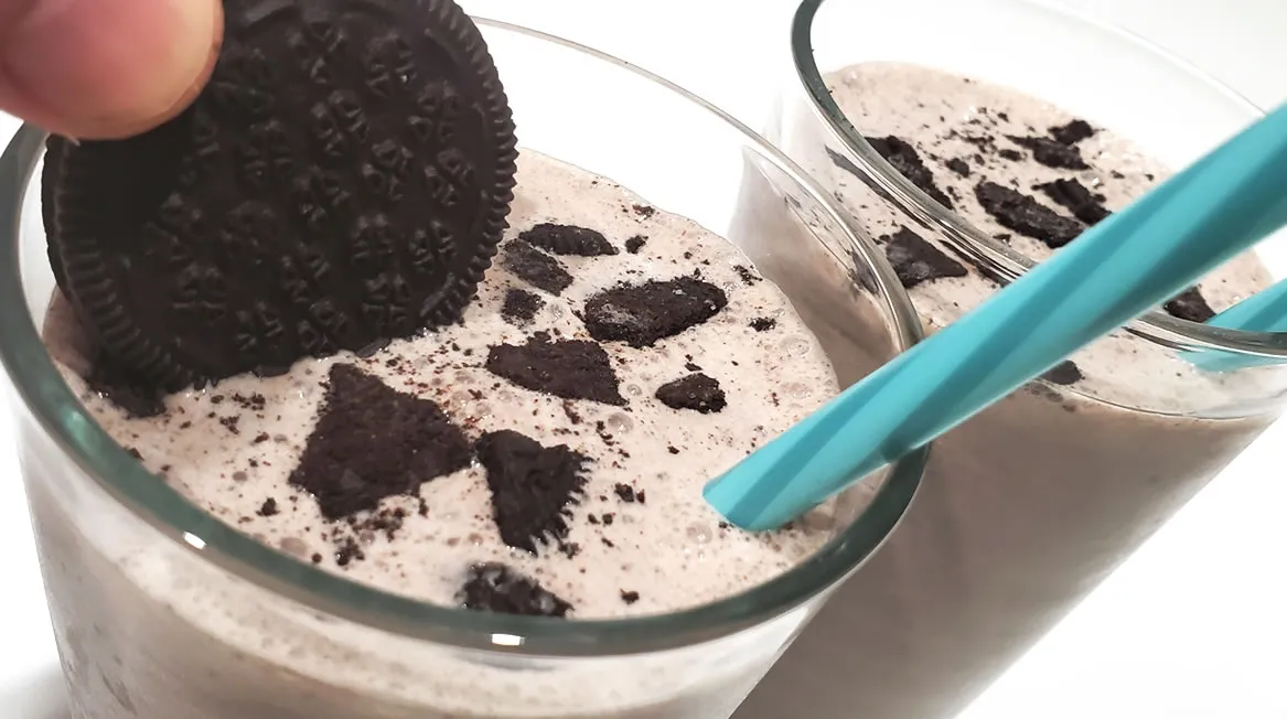 Bart's World Famous Cookies & Cream Ice Cream Shake With Chocolate Syrup & Extra Crushed Oreo Cookie Wafers 