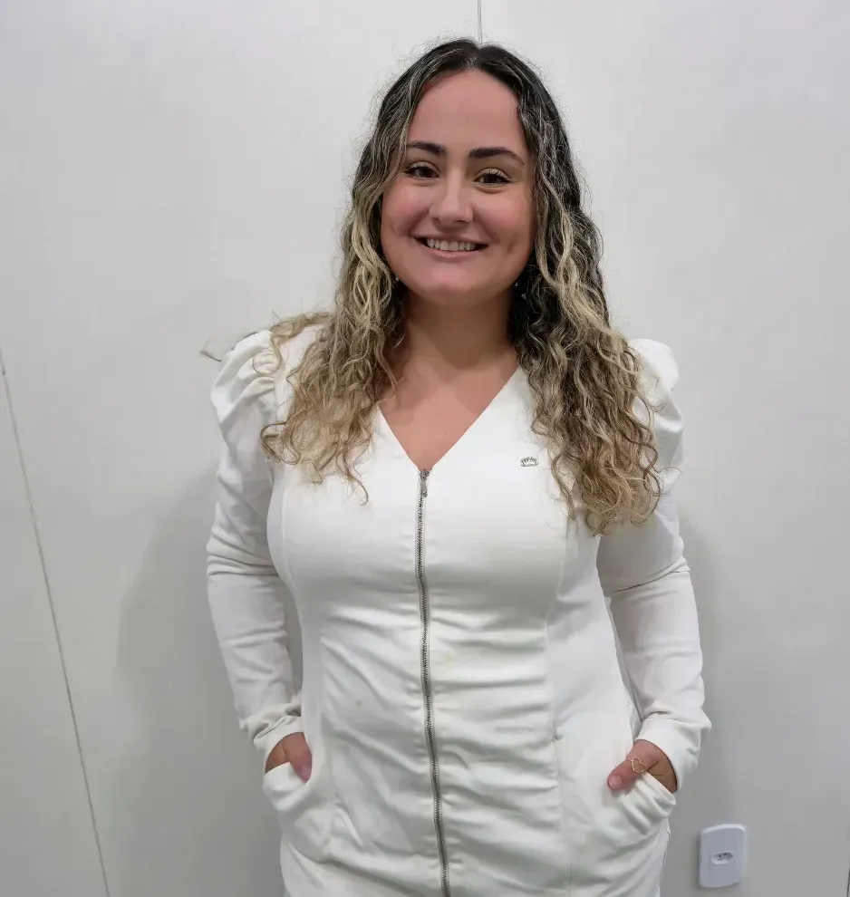 dra isabela garcia centro odontologico luis barbosa