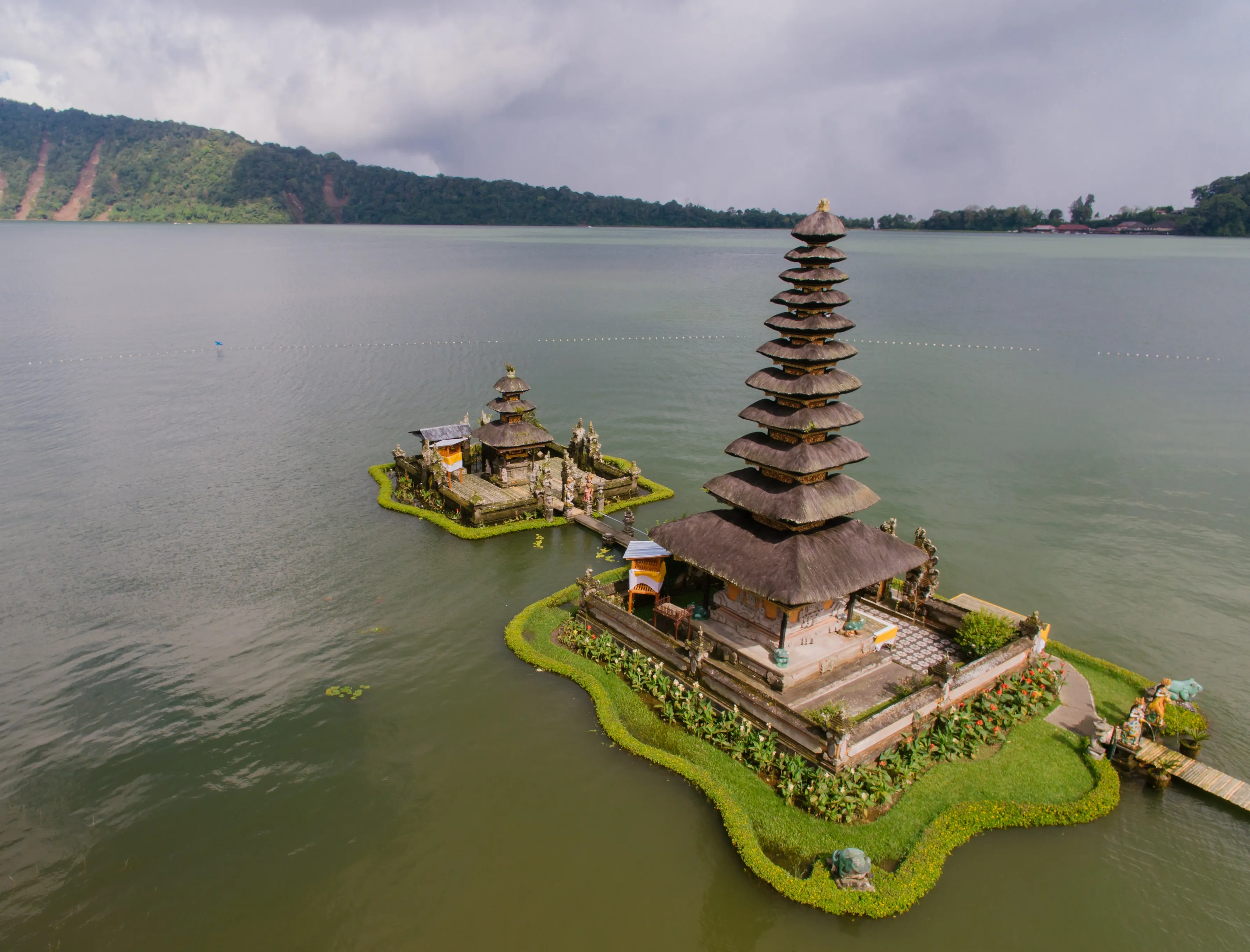Ulun Danu Beratan Temple, Candikuning, Baturiti, Tabanan Regency, Bali, Indonesia Free Bali Hotel Stays