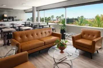 Sheraton Ontario Airport Hotel Executive Lounge