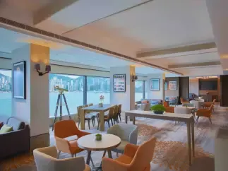 New World Millennium Hong Kong Executive Lounge