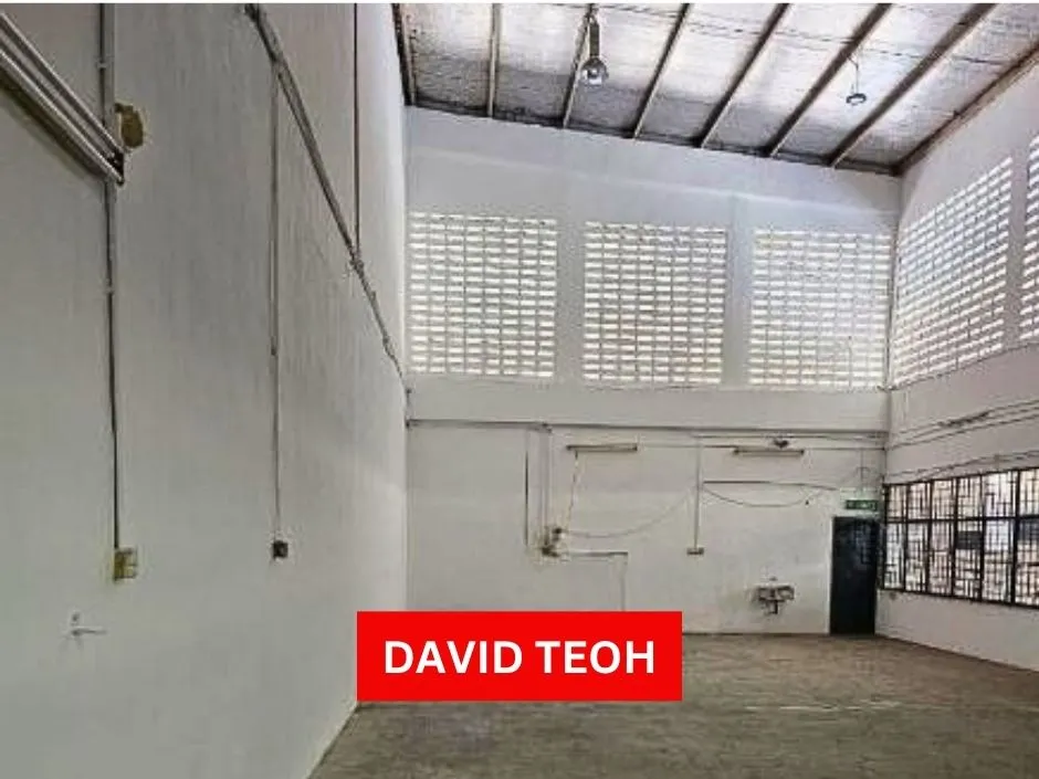 1.5 storey light Industrial factory for rent in perai