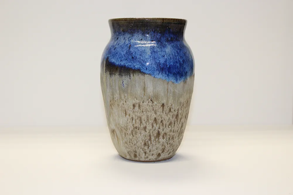 Hebee Pottery vase