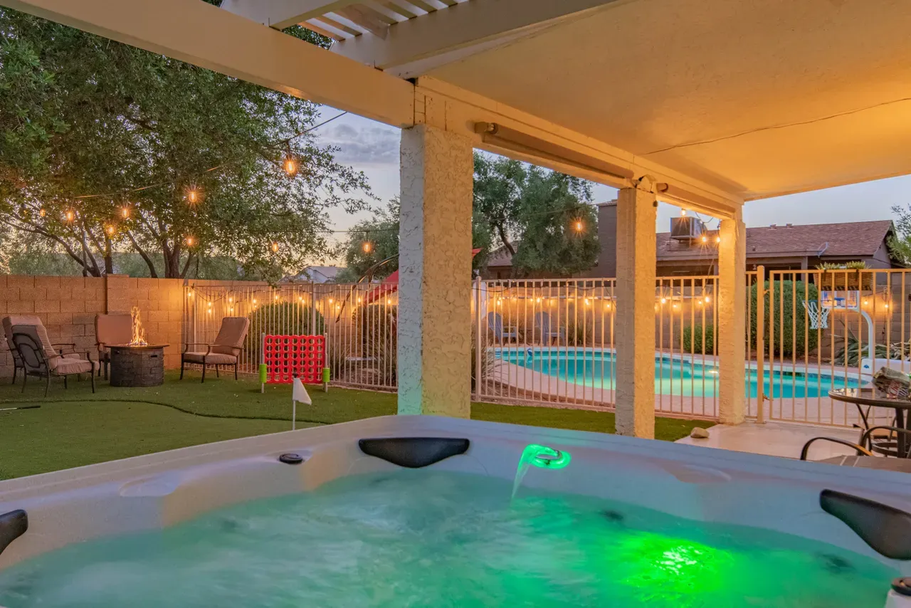 Airbandb in Scottsdale AZ Private Hot Tub for relaxing, hot tubs, best hot tub usa, airbnb hot tub