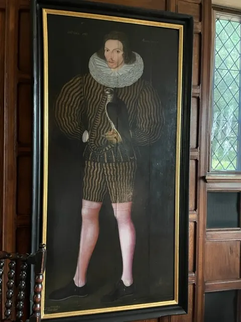 tudor portrait example of wealth wearing silk stockings