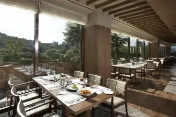 The Shilla Seoul Executive Lounge