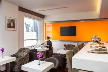 Novotel Century Hong Kong Executive Lounge