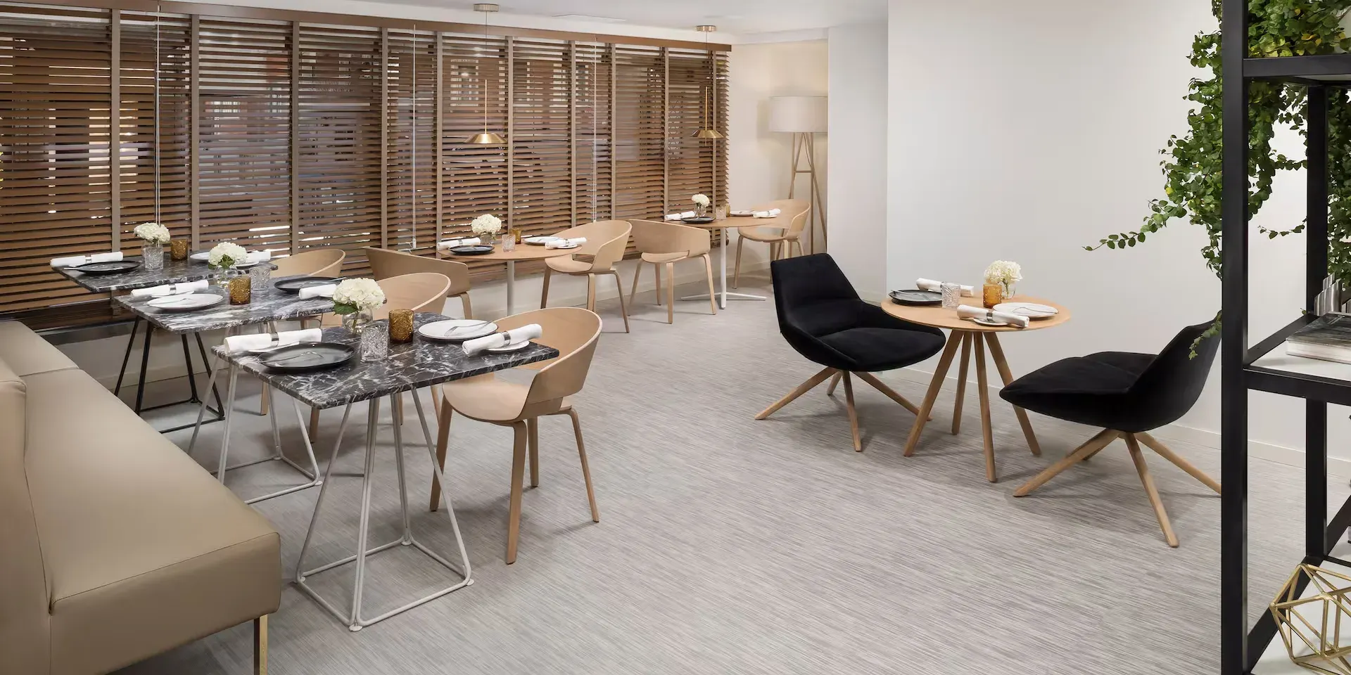 Melia Madrid Princesa The Level Lounge