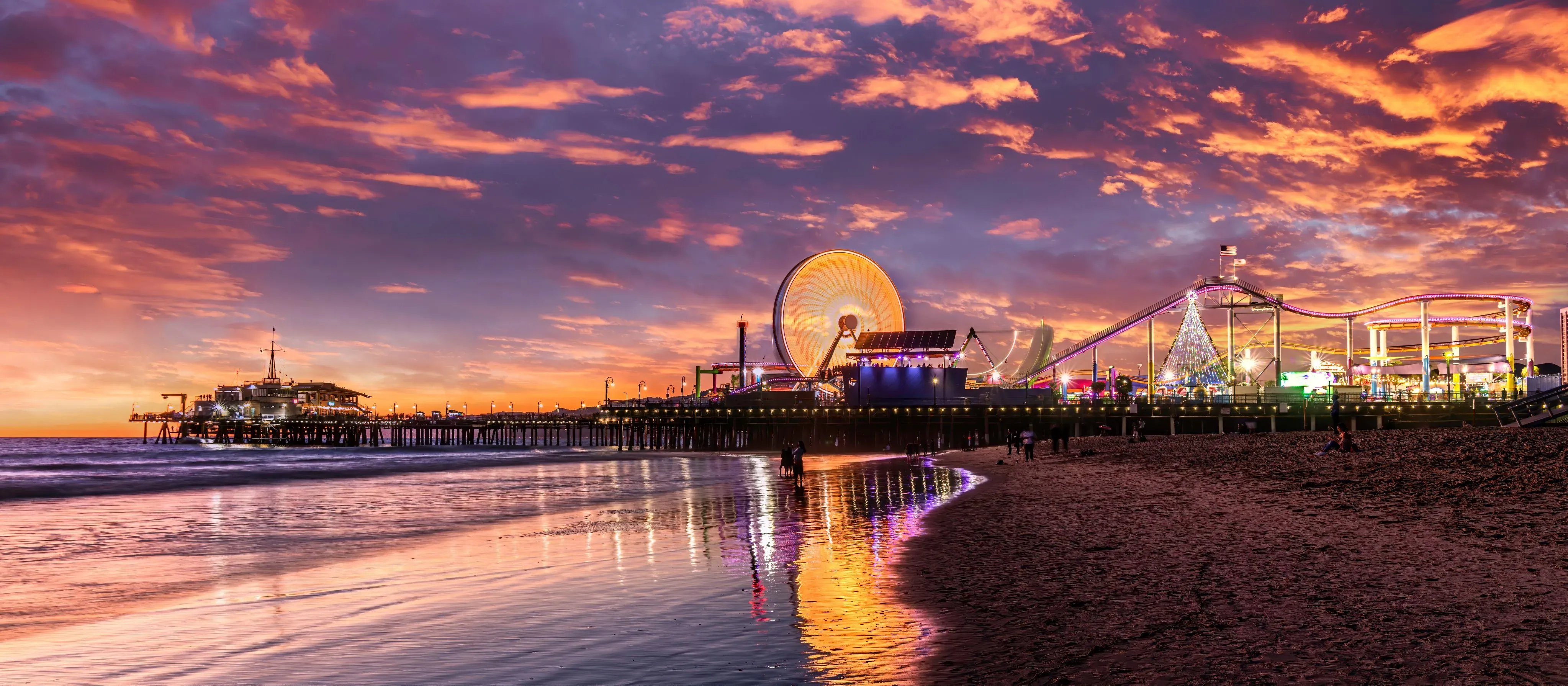 view-of-los-angeles-pier-at-sunset