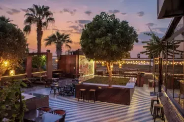 Yas Plaza Mangroves Terraces Dining